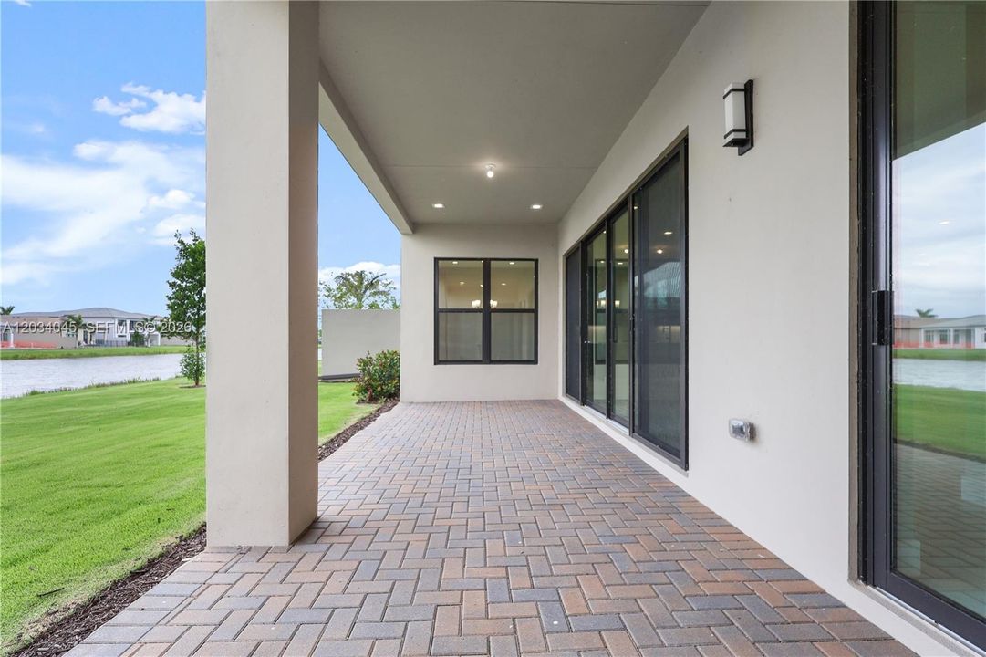 For Sale: $3,100,000 (5 beds, 5 baths, 0 Square Feet)