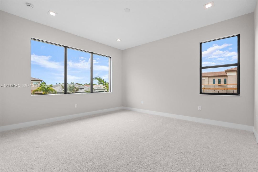 For Sale: $3,100,000 (5 beds, 5 baths, 0 Square Feet)