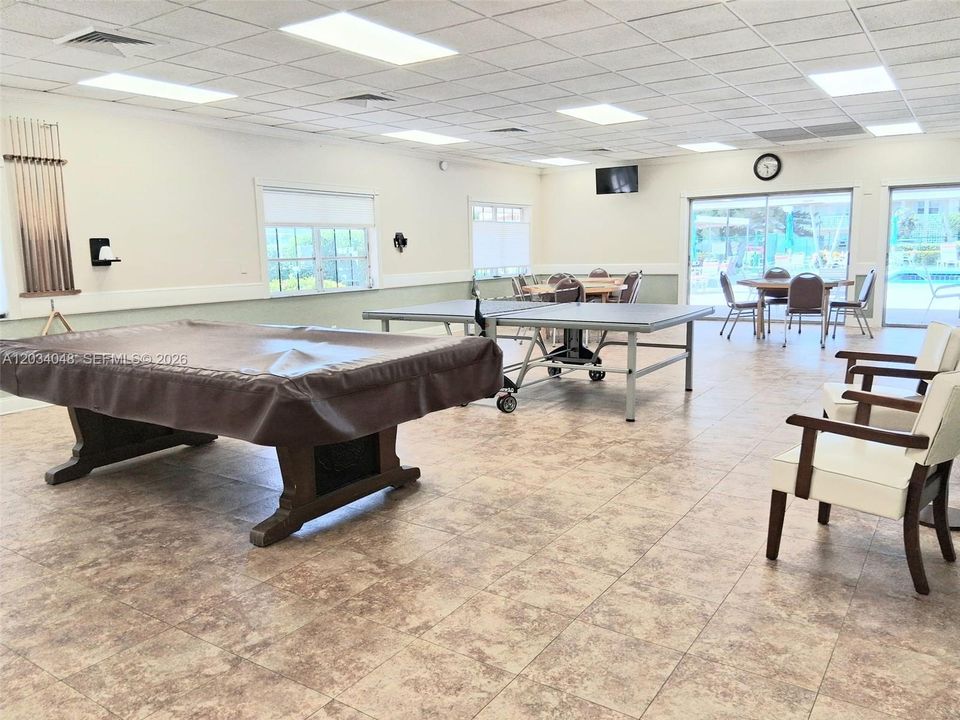 For Sale: $289,000 (2 beds, 2 baths, 1167 Square Feet)
