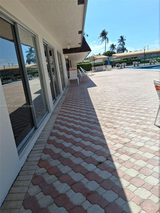 For Sale: $289,000 (2 beds, 2 baths, 1167 Square Feet)