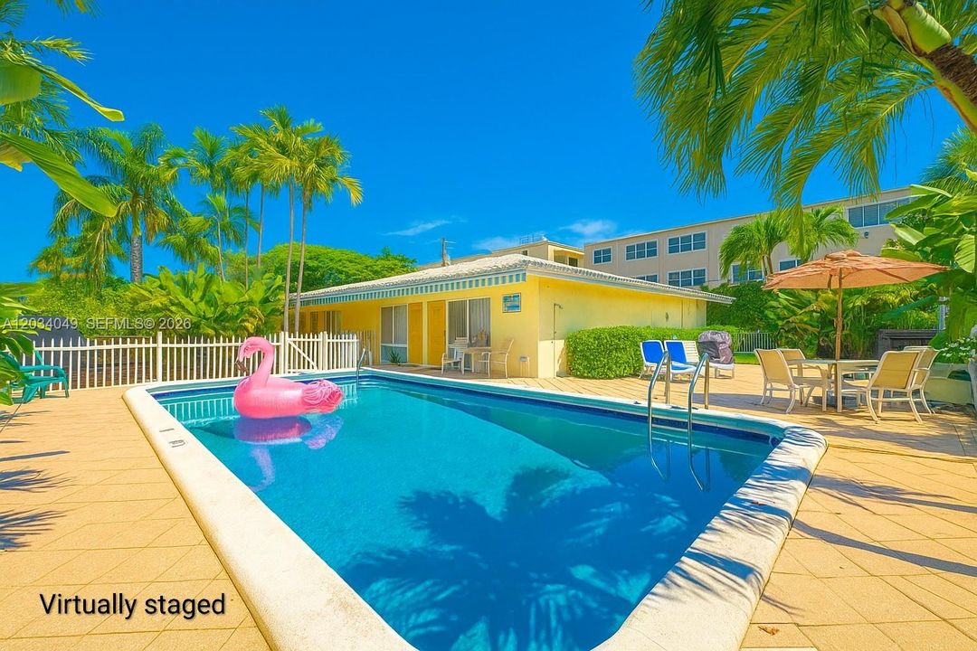 For Rent: $1,800 (1 beds, 1 baths, 645 Square Feet)