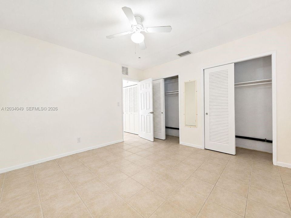 For Rent: $1,800 (1 beds, 1 baths, 645 Square Feet)