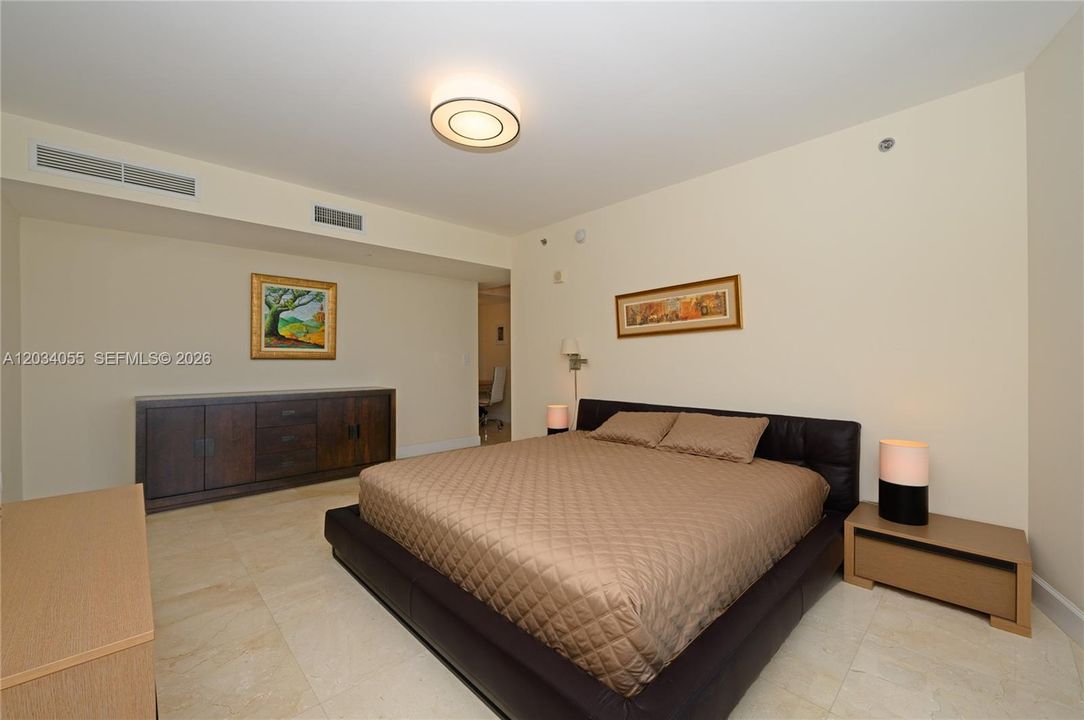 For Sale: $1,575,000 (2 beds, 2 baths, 1583 Square Feet)