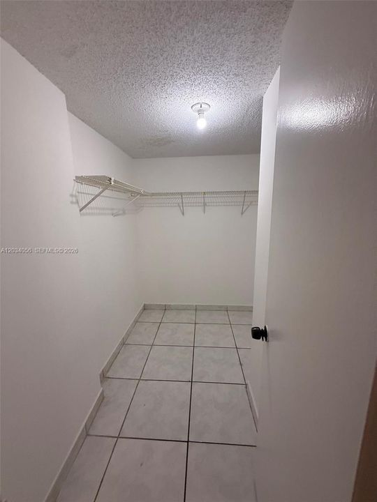 В аренду: $2,100 (2 спален, 2 ванн, 1000 Квадратных фут)