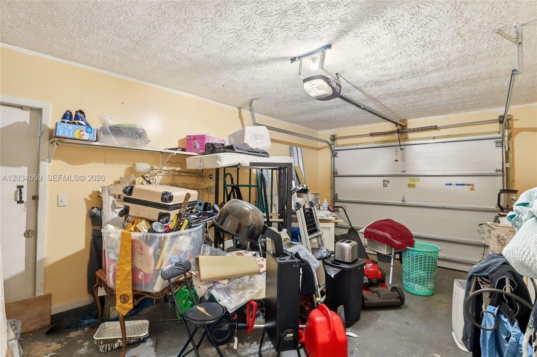 For Sale: $375,000 (3 beds, 2 baths, 1474 Square Feet)