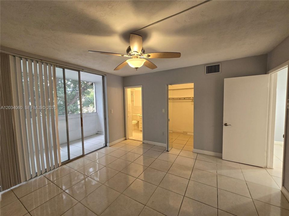 For Rent: $1,600 (1 beds, 1 baths, 623 Square Feet)