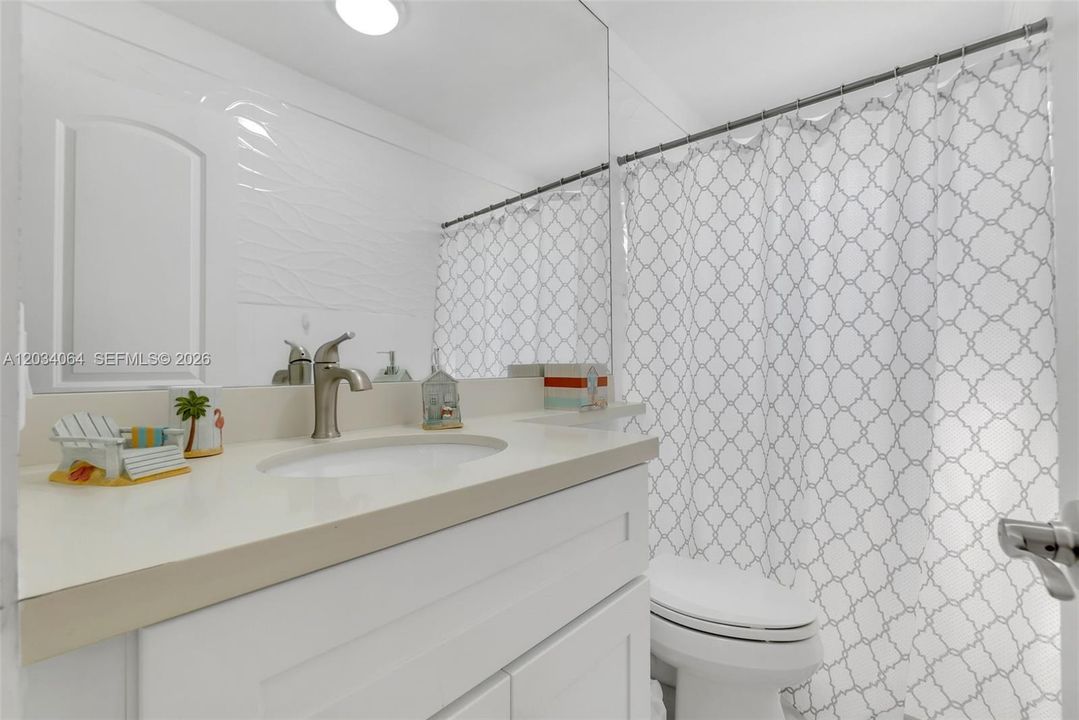 For Sale: $530,000 (3 beds, 2 baths, 1106 Square Feet)