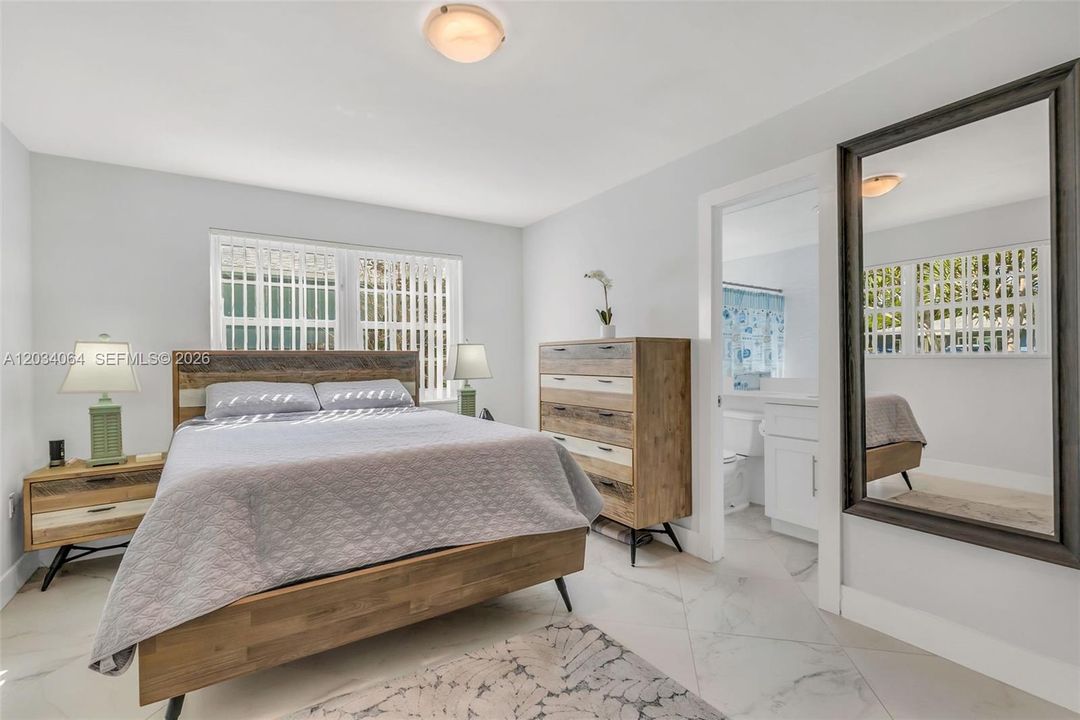 For Sale: $530,000 (3 beds, 2 baths, 1106 Square Feet)