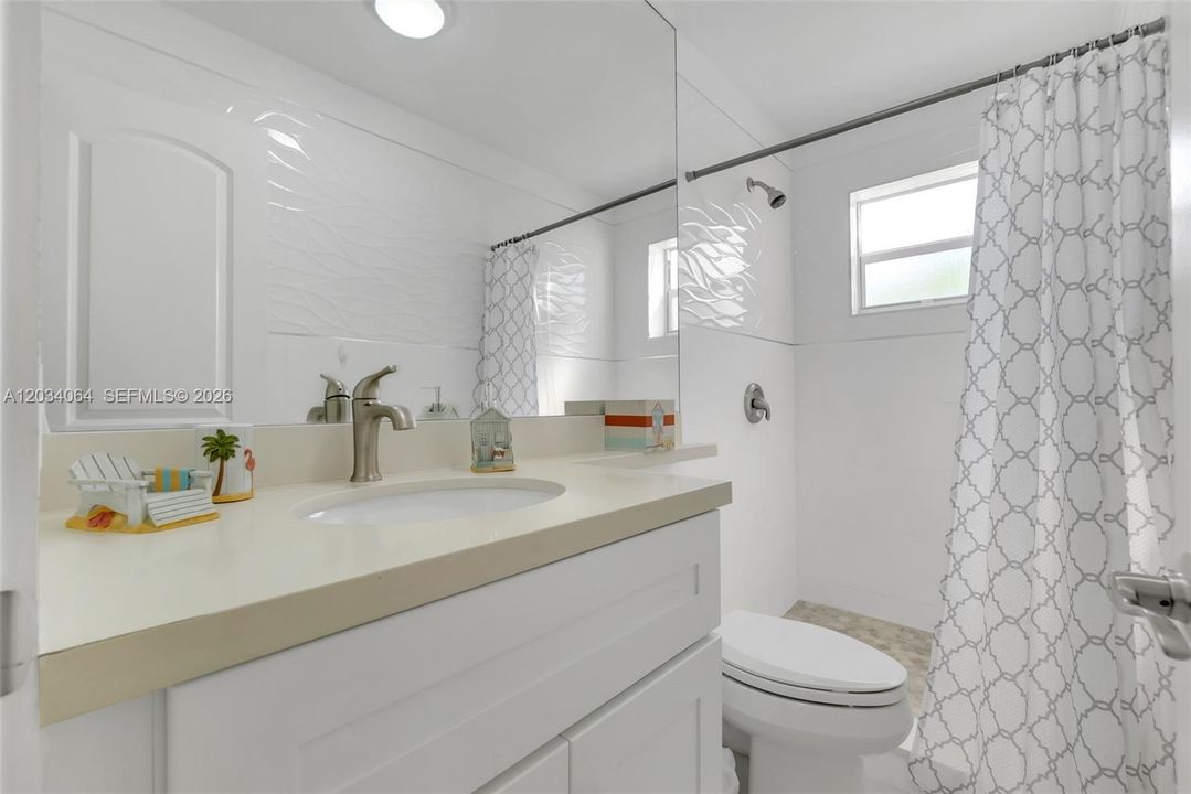 For Sale: $530,000 (3 beds, 2 baths, 1106 Square Feet)