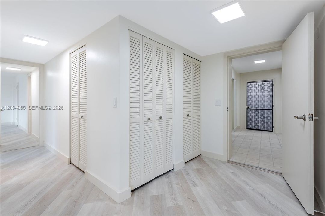 For Sale: $615,000 (2 beds, 2 baths, 1517 Square Feet)