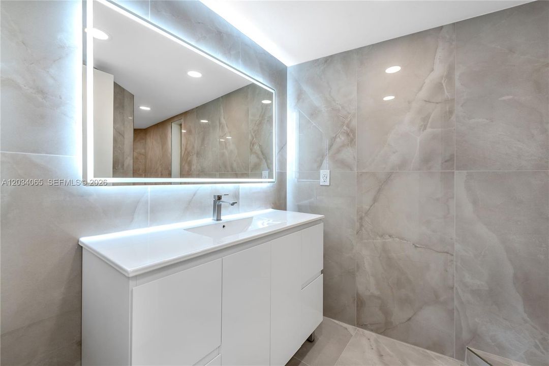 For Sale: $615,000 (2 beds, 2 baths, 1517 Square Feet)