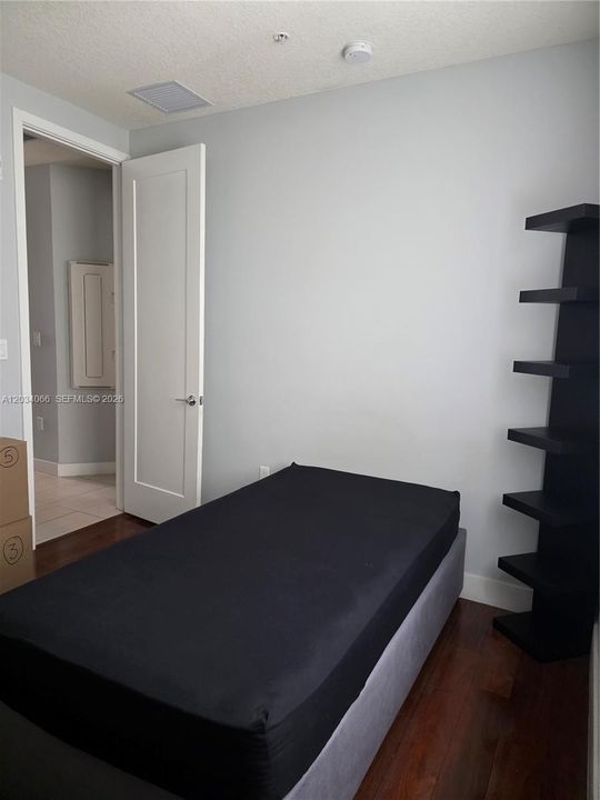 На продажу: $430,000 (3 спален, 2 ванн, 1102 Квадратных фут)