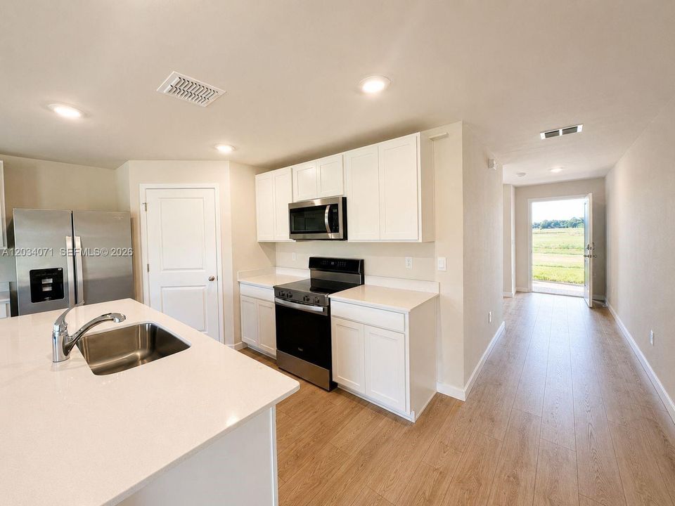 For Rent: $1,900 (3 beds, 2 baths, 0 Square Feet)