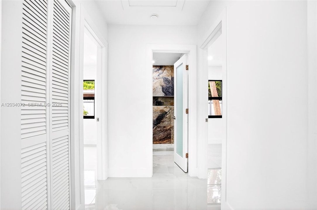 En Venta: $625,000 (6 camas, 5 baños, 925 Pies cuadrados)