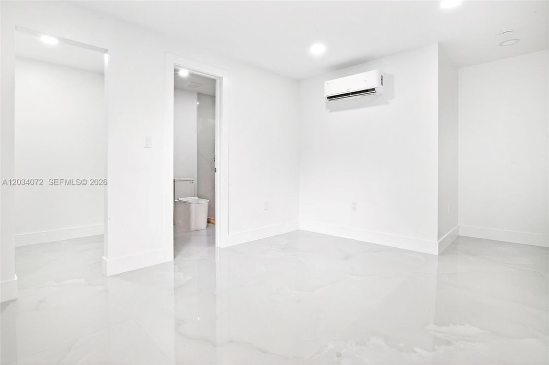 En Venta: $625,000 (6 camas, 5 baños, 925 Pies cuadrados)