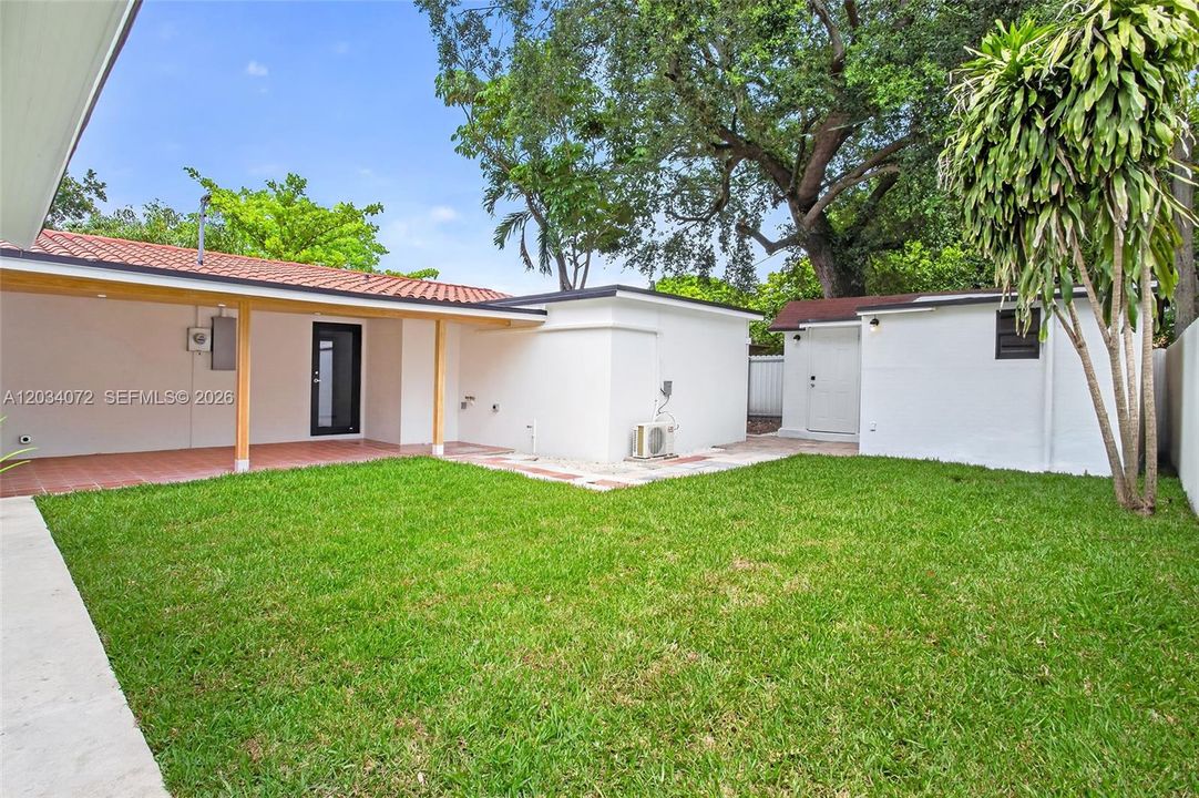 En Venta: $625,000 (6 camas, 5 baños, 925 Pies cuadrados)