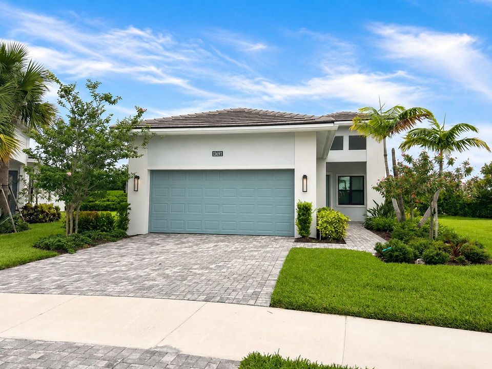 WELCOME HOME