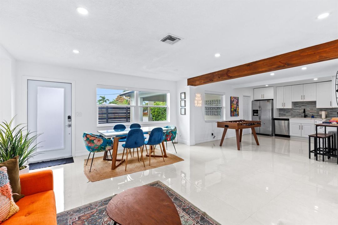 Family Room 4