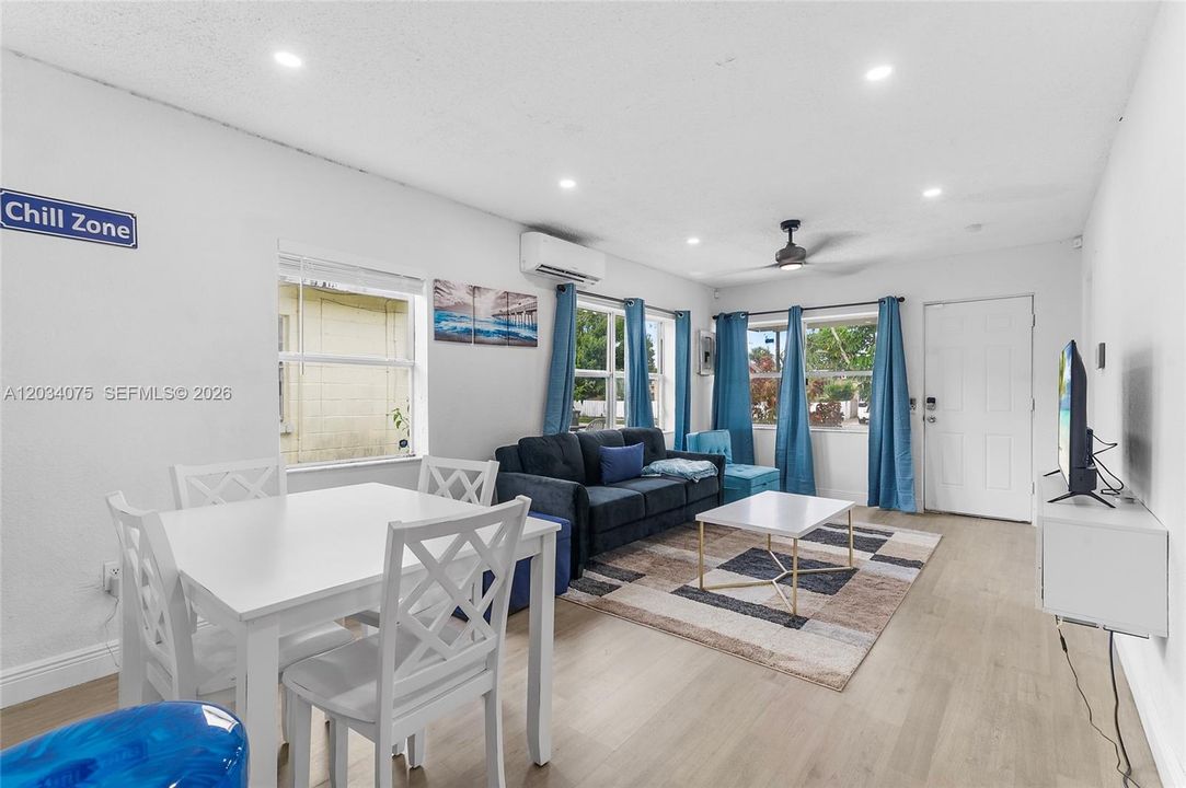 For Sale: $239,000 (3 beds, 1 baths, 1110 Square Feet)