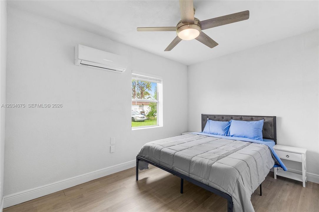 For Sale: $239,000 (3 beds, 1 baths, 1110 Square Feet)