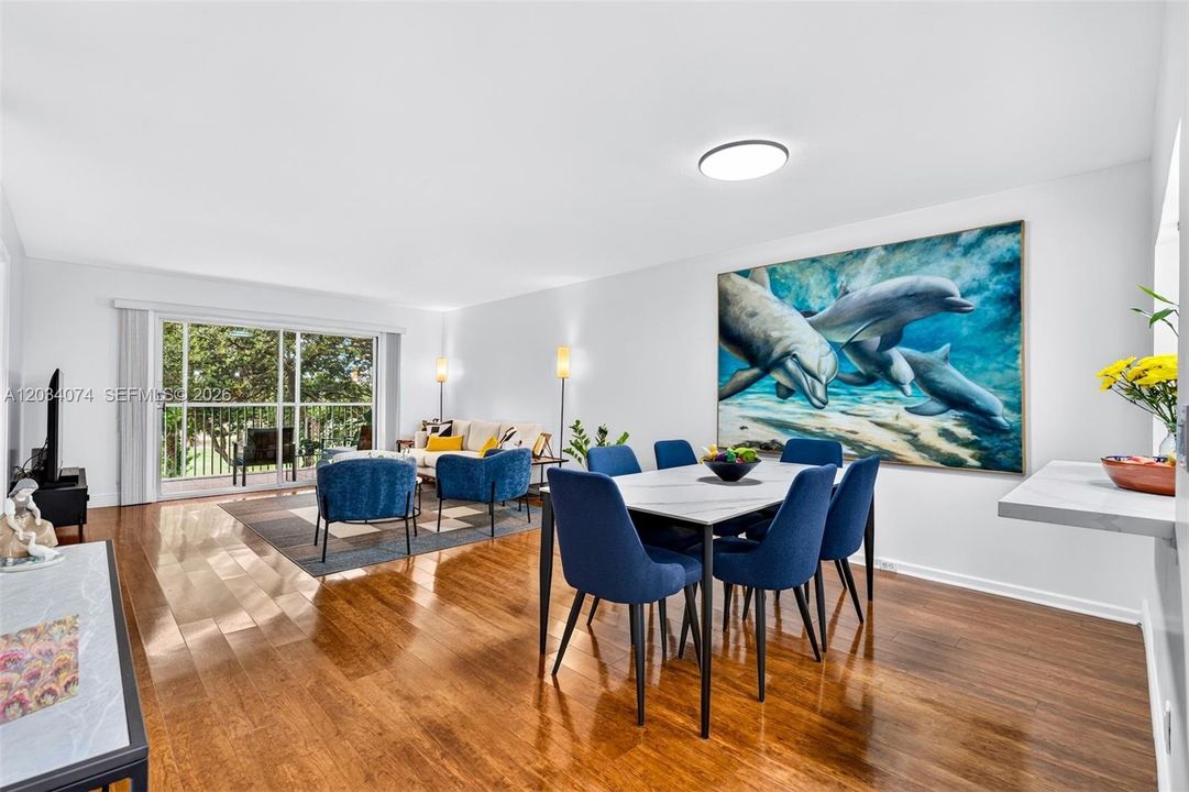 For Sale: $249,900 (2 beds, 2 baths, 1192 Square Feet)