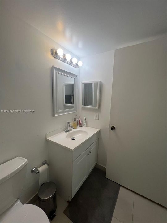 For Rent: $1,750 (1 beds, 1 baths, 650 Square Feet)