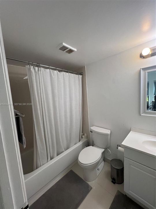 For Rent: $1,750 (1 beds, 1 baths, 650 Square Feet)
