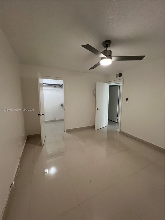 For Rent: $1,750 (1 beds, 1 baths, 650 Square Feet)
