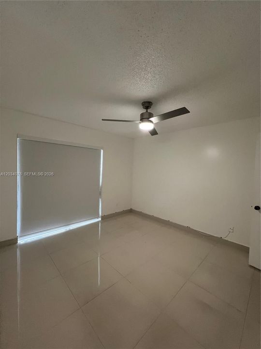 For Rent: $1,750 (1 beds, 1 baths, 650 Square Feet)