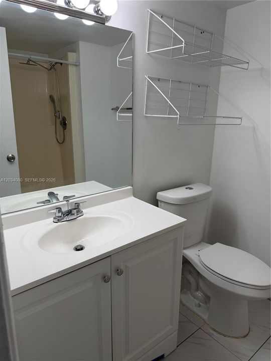 For Sale: $320,000 (2 beds, 2 baths, 1000 Square Feet)