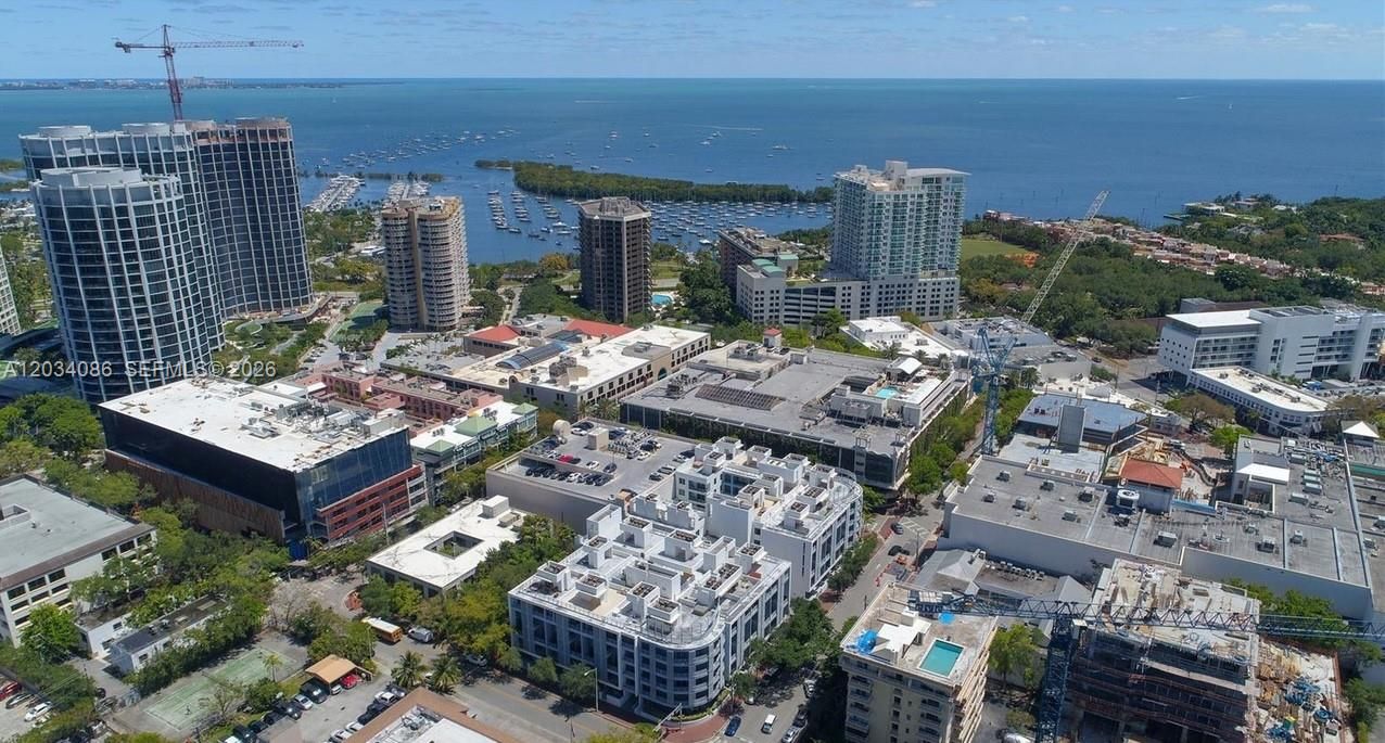 На продажу: $695,000 (1 спален, 1 ванн, 878 Квадратных фут)