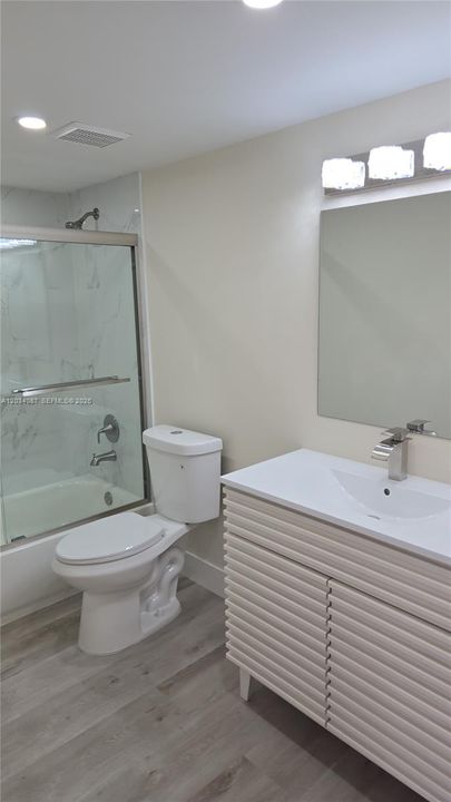 For Rent: $4,000 (2 beds, 2 baths, 1111 Square Feet)