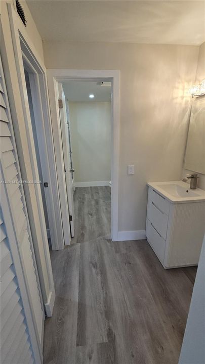 For Rent: $4,000 (2 beds, 2 baths, 1111 Square Feet)