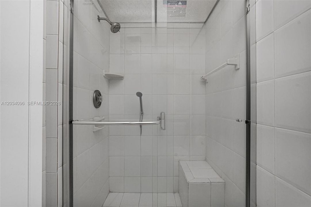 En Renta: $2,400 (2 camas, 2 baños, 983 Pies cuadrados)