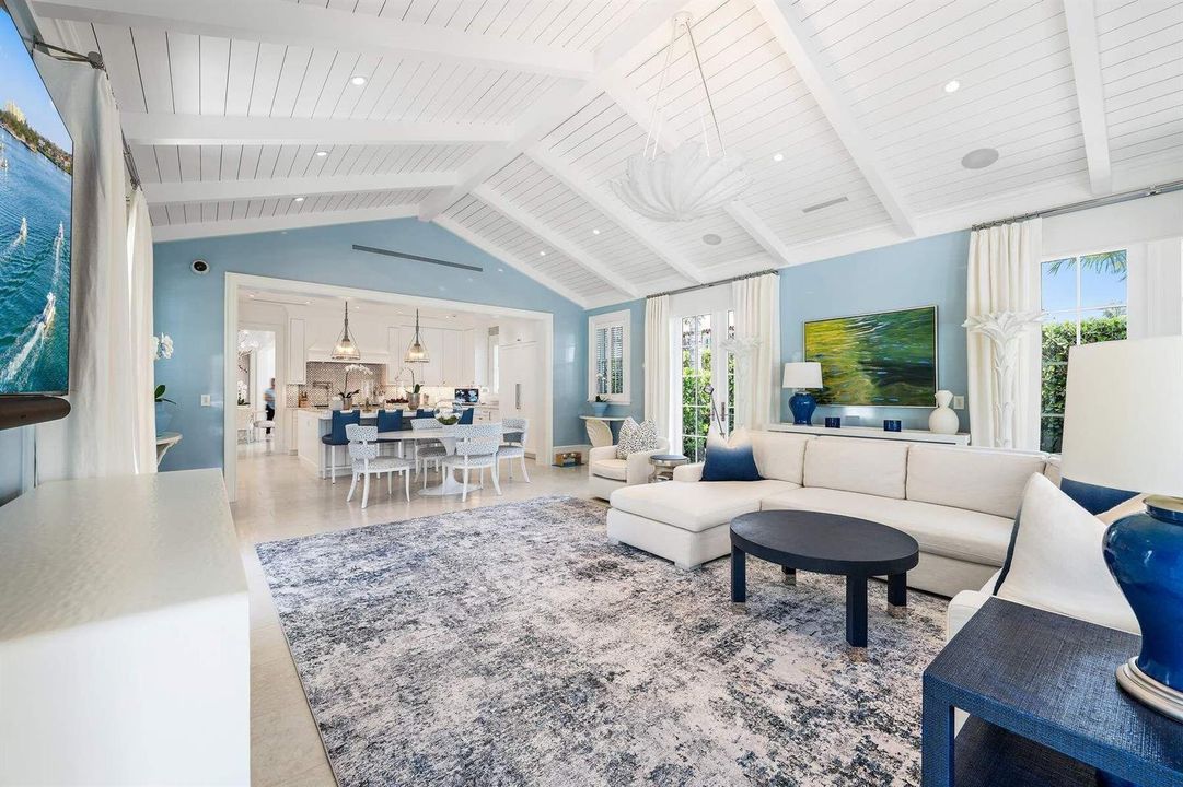 608 Island Drive - B5P9ZG(16)