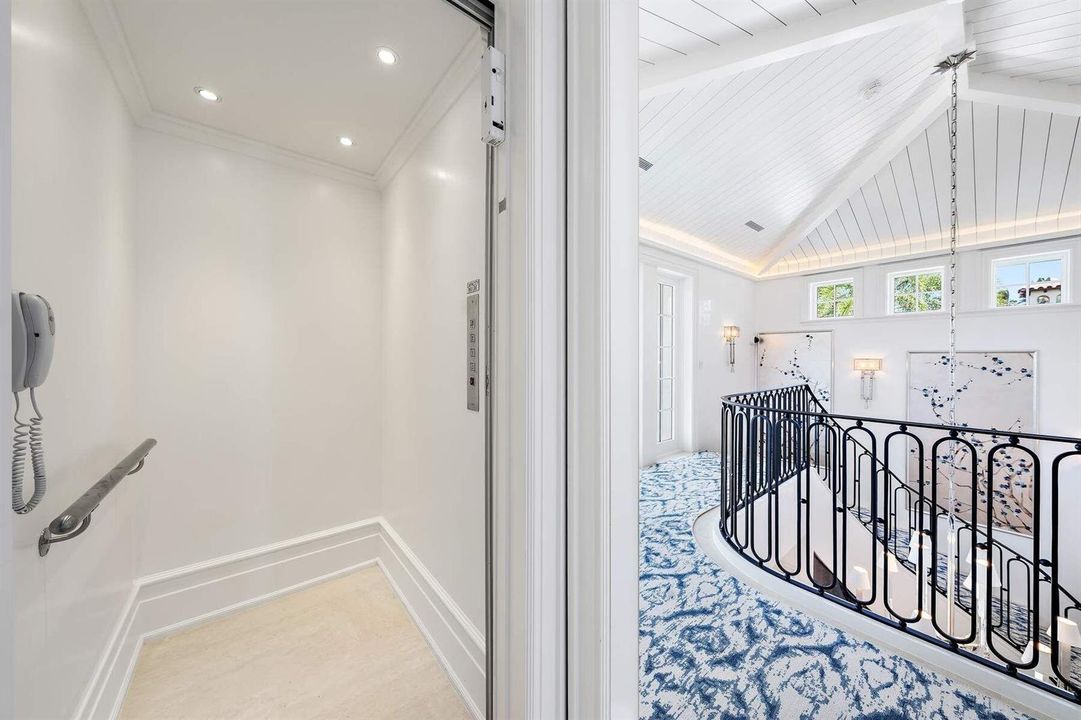 608 Island Drive - B5P9ZG(35)