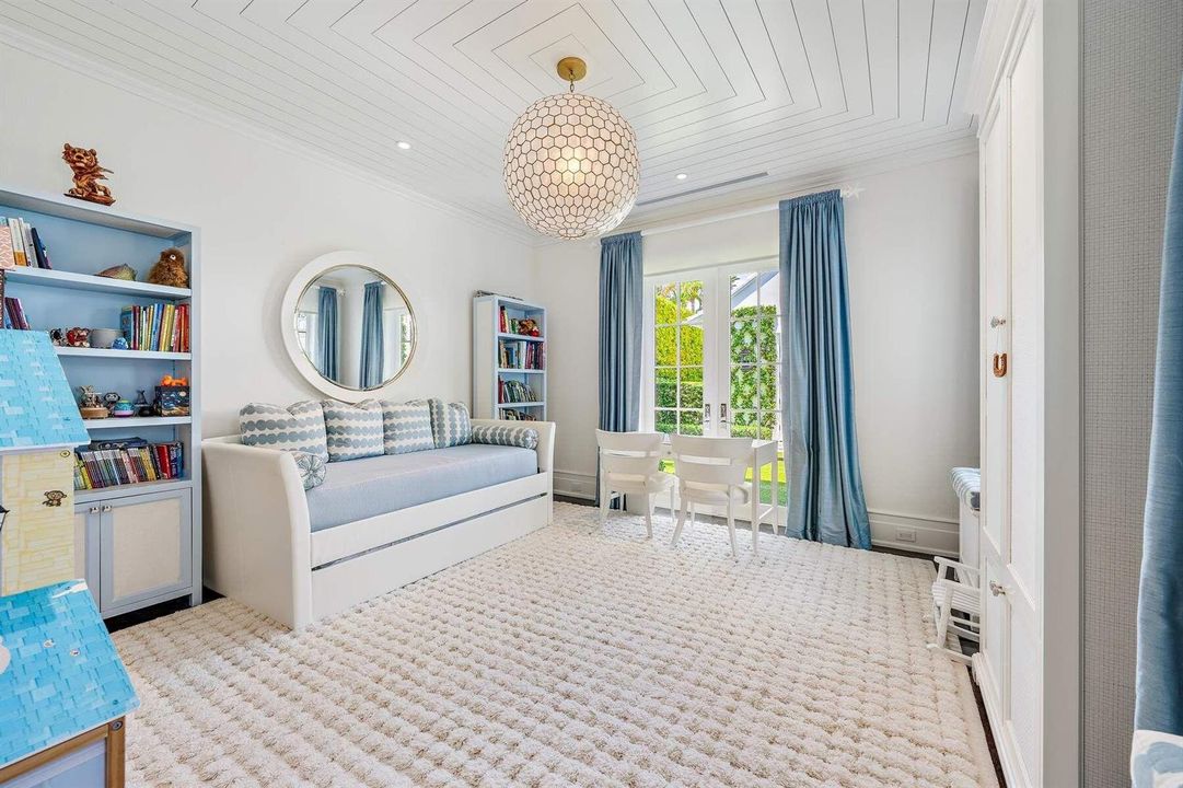 608 Island Drive - B5P9ZG(31)