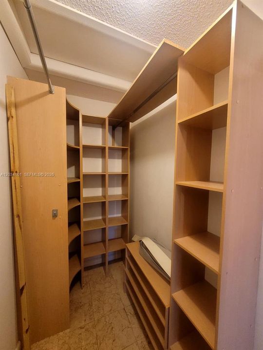 Walk-in Closet