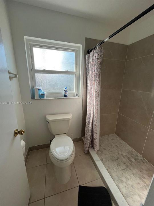 For Rent: $1,899 (3 beds, 2 baths, 0 Square Feet)
