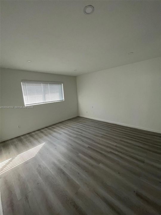 For Rent: $1,899 (3 beds, 2 baths, 0 Square Feet)