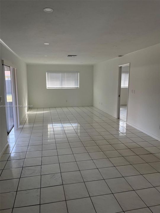 For Rent: $1,899 (3 beds, 2 baths, 0 Square Feet)