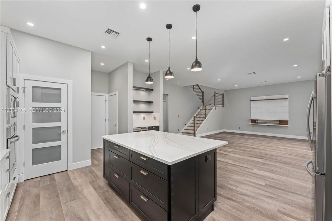 For Sale: $2,500,000 (0 beds, 0 baths, 5754 Square Feet)