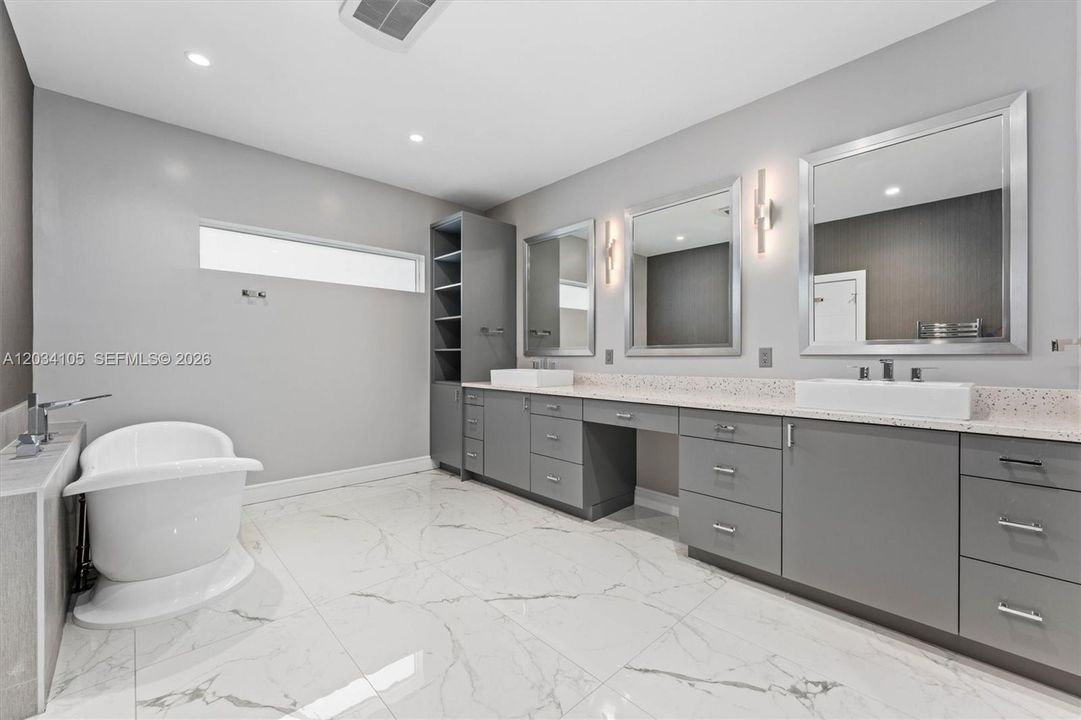 For Sale: $2,500,000 (0 beds, 0 baths, 5754 Square Feet)