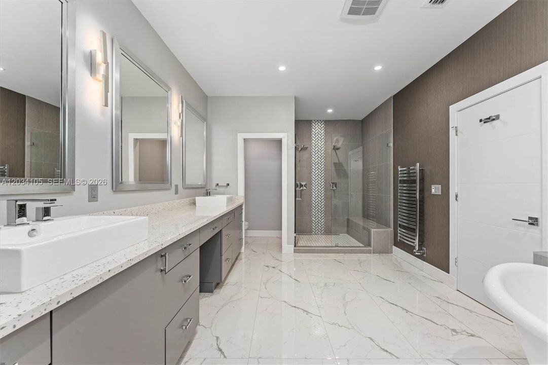 For Sale: $2,500,000 (0 beds, 0 baths, 5754 Square Feet)