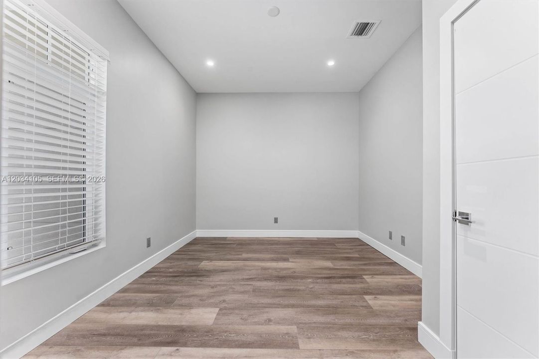 For Sale: $2,500,000 (0 beds, 0 baths, 5754 Square Feet)