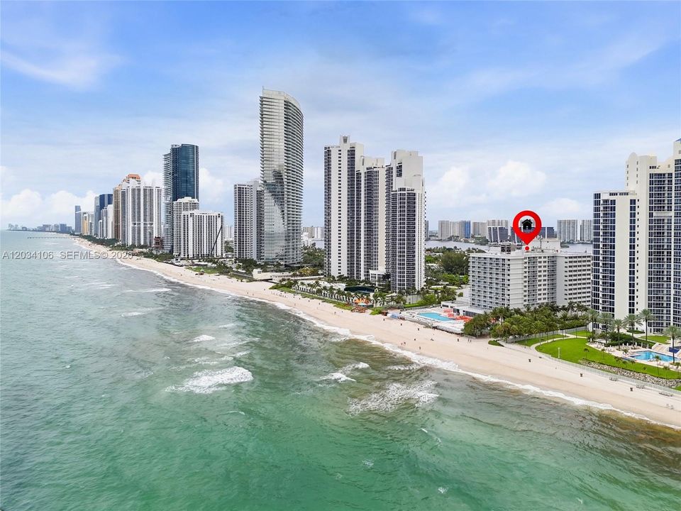 For Rent: $2,000 (1 beds, 1 baths, 360 Square Feet)