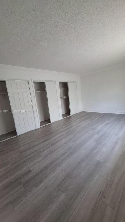 В аренду: $2,100 (2 спален, 1 ванн, 980 Квадратных фут)