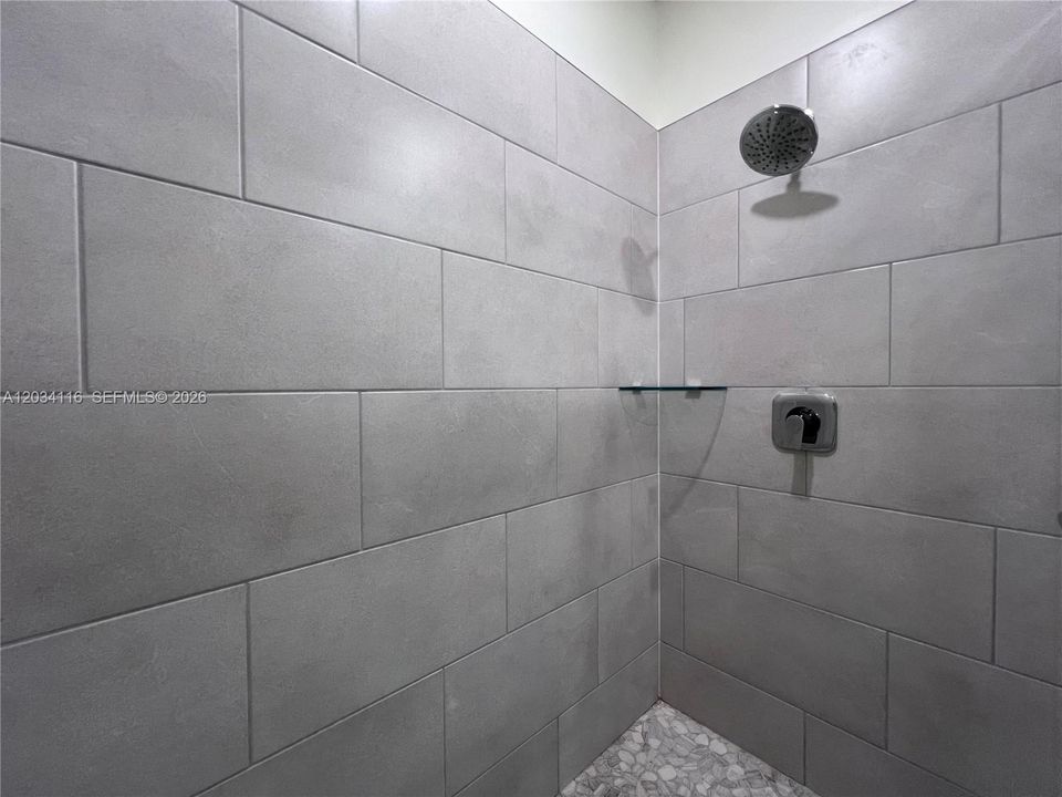 For Rent: $3,100 (3 beds, 2 baths, 1124 Square Feet)