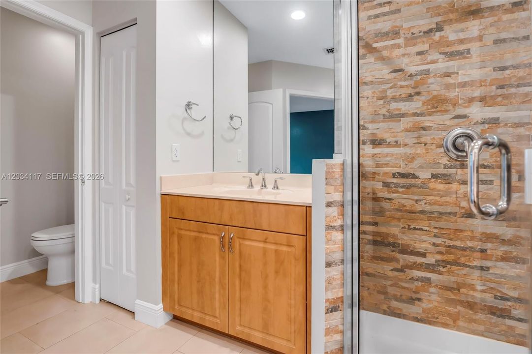 For Sale: $475,000 (3 beds, 2 baths, 1696 Square Feet)