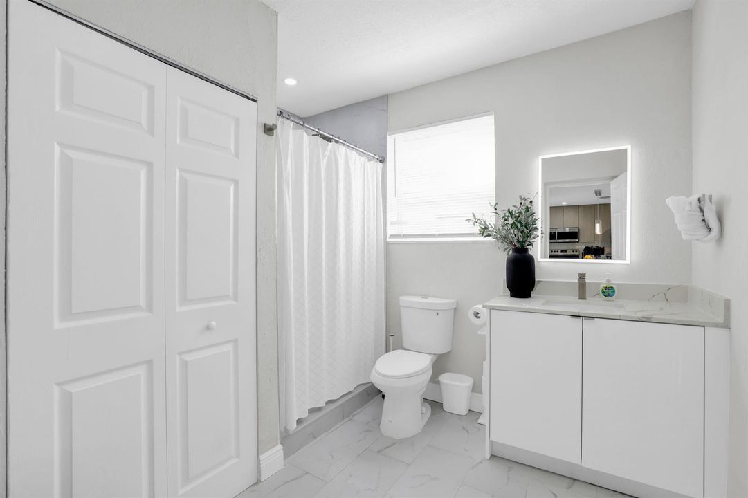 Bathroom 2 - 1